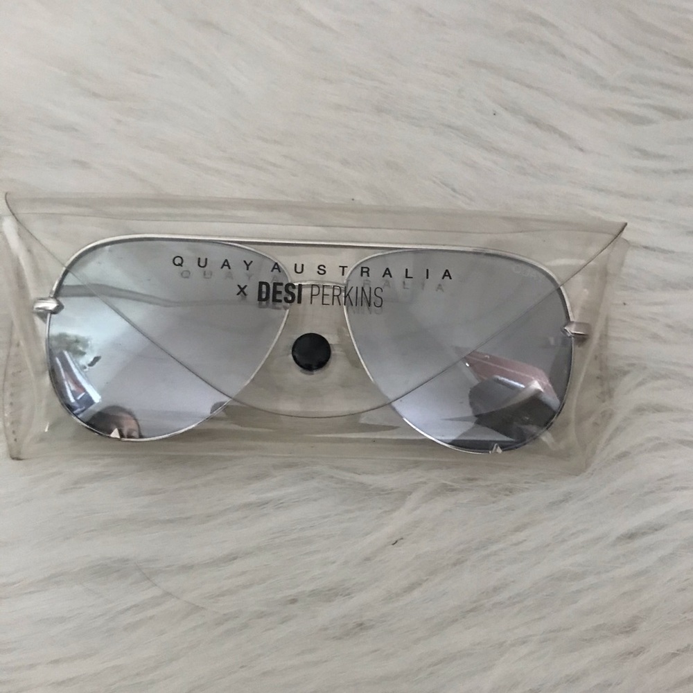 QuayxDesi High Key Sunglasses: Regular